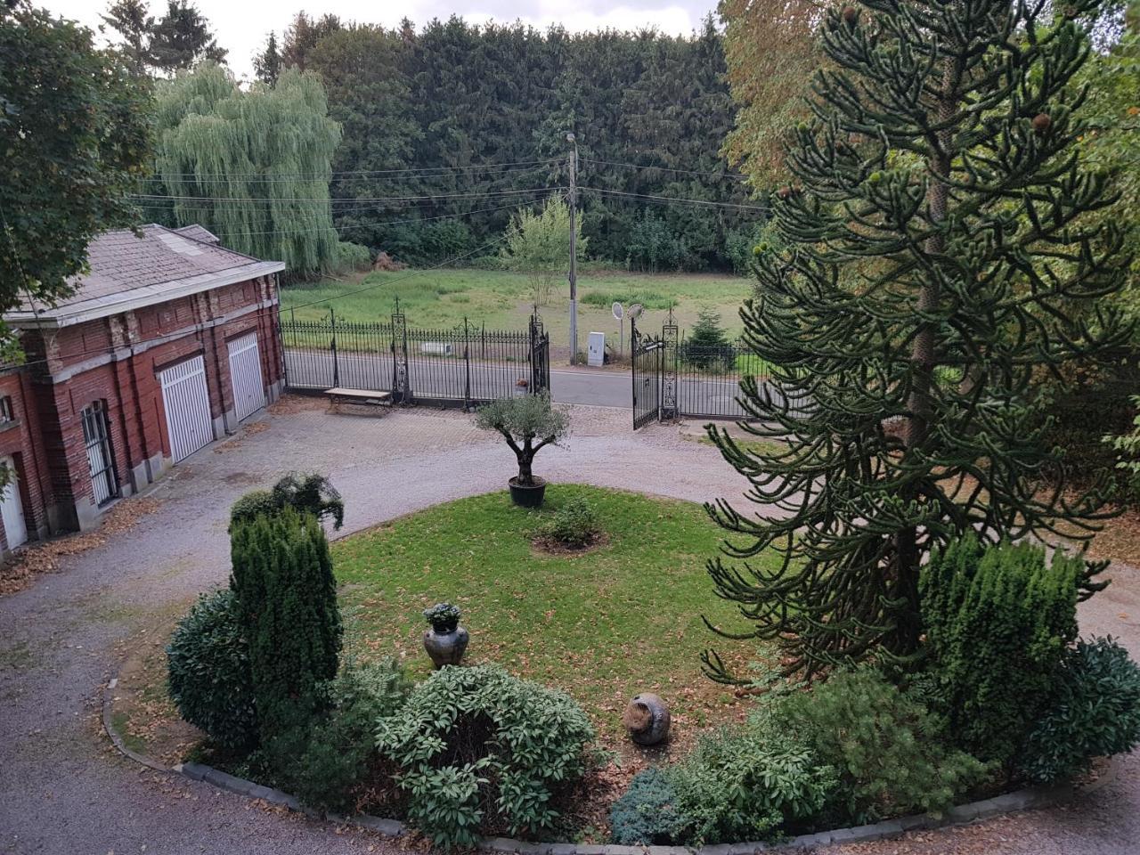 Chateau Lambert Moulinsart Hotel, Shuttle Airport, Long Term Parking, Snooker, Large Terrasse, Dinner, Breakfast 沙勒罗瓦 外观 照片