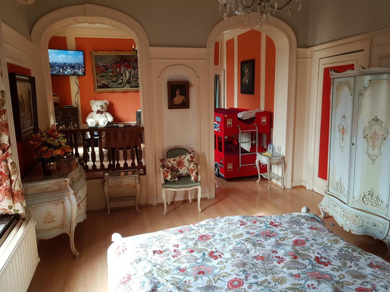 Chateau Lambert Moulinsart Hotel, Shuttle Airport, Long Term Parking, Snooker, Large Terrasse, Dinner, Breakfast 沙勒罗瓦 外观 照片